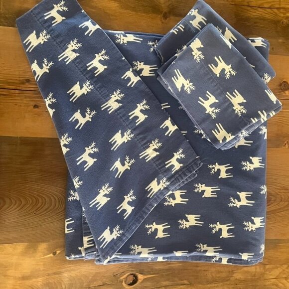 Seasons Collection Full Flannel Sheet & 2 Pillowcases Reindeer Holiday Turkey - Picture 2 of 4